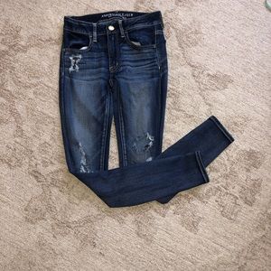 American Eagle size 2- skinny jeans!